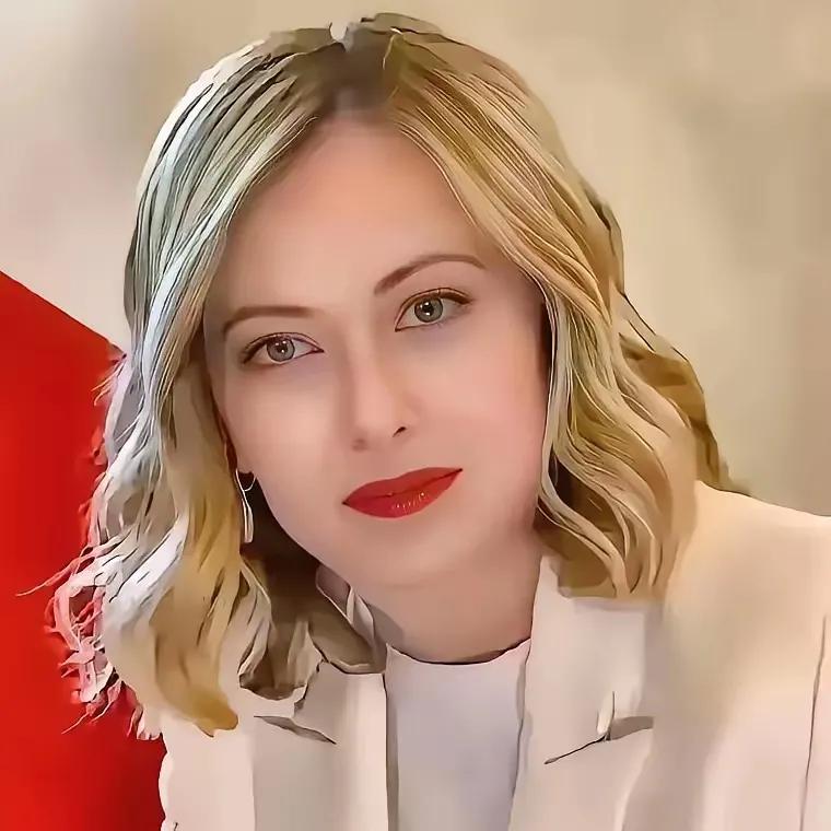 意大利那位美女总理梅洛尼最近挺“刚”，在欧盟内部接连扮演“搅局者”角色。​近