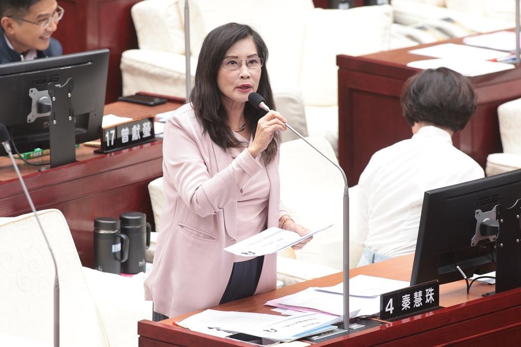 认了没办法接受秦慧珠关键时刻发言！詹江村掀昔日作为炮轰国民党台北市议员秦慧珠昨