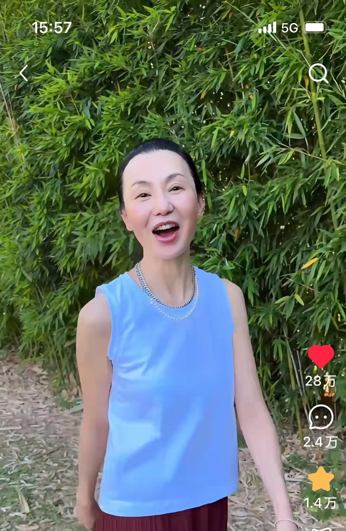 张曼玉也太宠粉了吧！平时要么久不露面，一现身就把这份心意拉满——刚开通账号就奉上