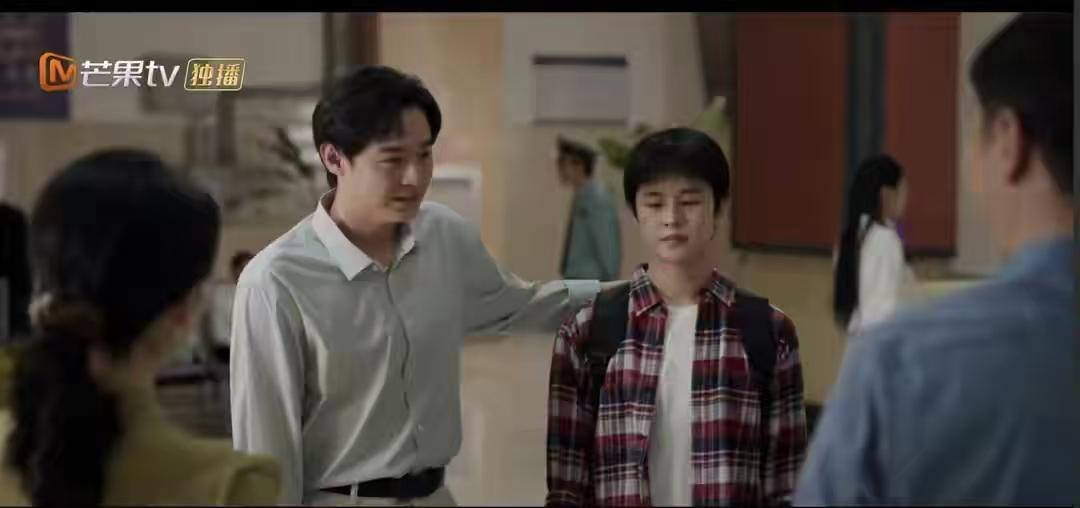 看《好好的时光》前半部分，最讨厌的就是单宝昆。可看到大结局，我更讨厌庄向上，