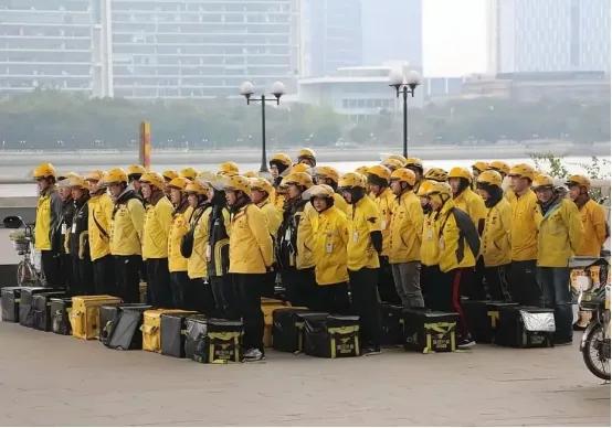 这波操作真的太给力了！最近宁波好多开餐馆的老板都做了个大胆决定——把外卖平台