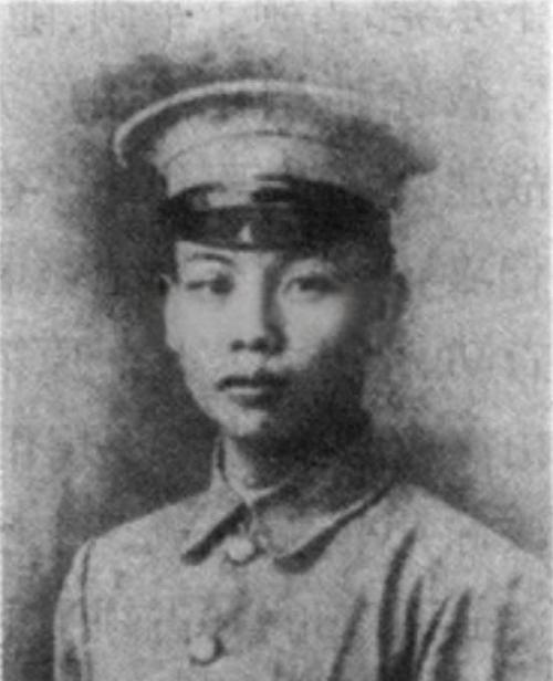 年少成名却高开低走，校长怒斥、同学垫脚石—黄埔1期学员杜从戎杜从戎是湖南临武人