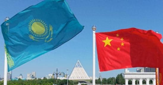 与中国相邻的哈萨克斯坦，将80%石油出口欧洲，为啥不卖给我国？ 麻烦看官老爷