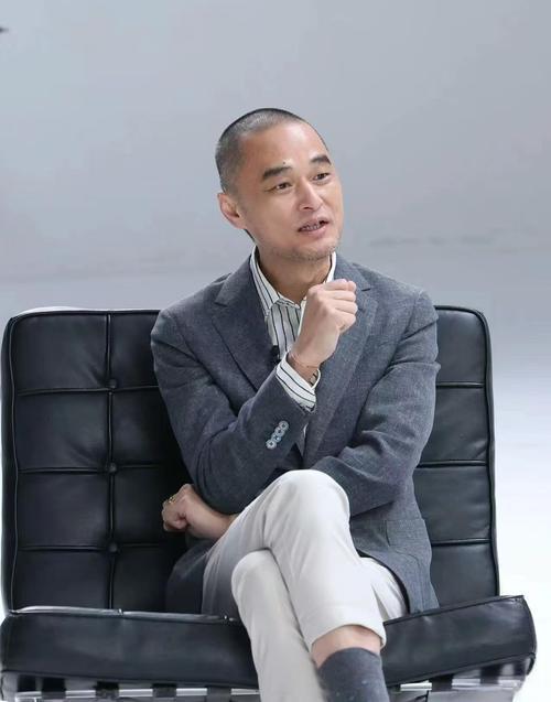 北京协和医学院博士冯唐，语出惊人：“男女之间，一旦发生过关系，就只有两种可能：