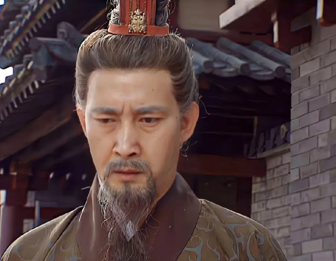 姜维自刎后，仍遭魏兵剖腹取胆。只因他先降蜀，又假意降魏谋复汉室，其两次叛魏之