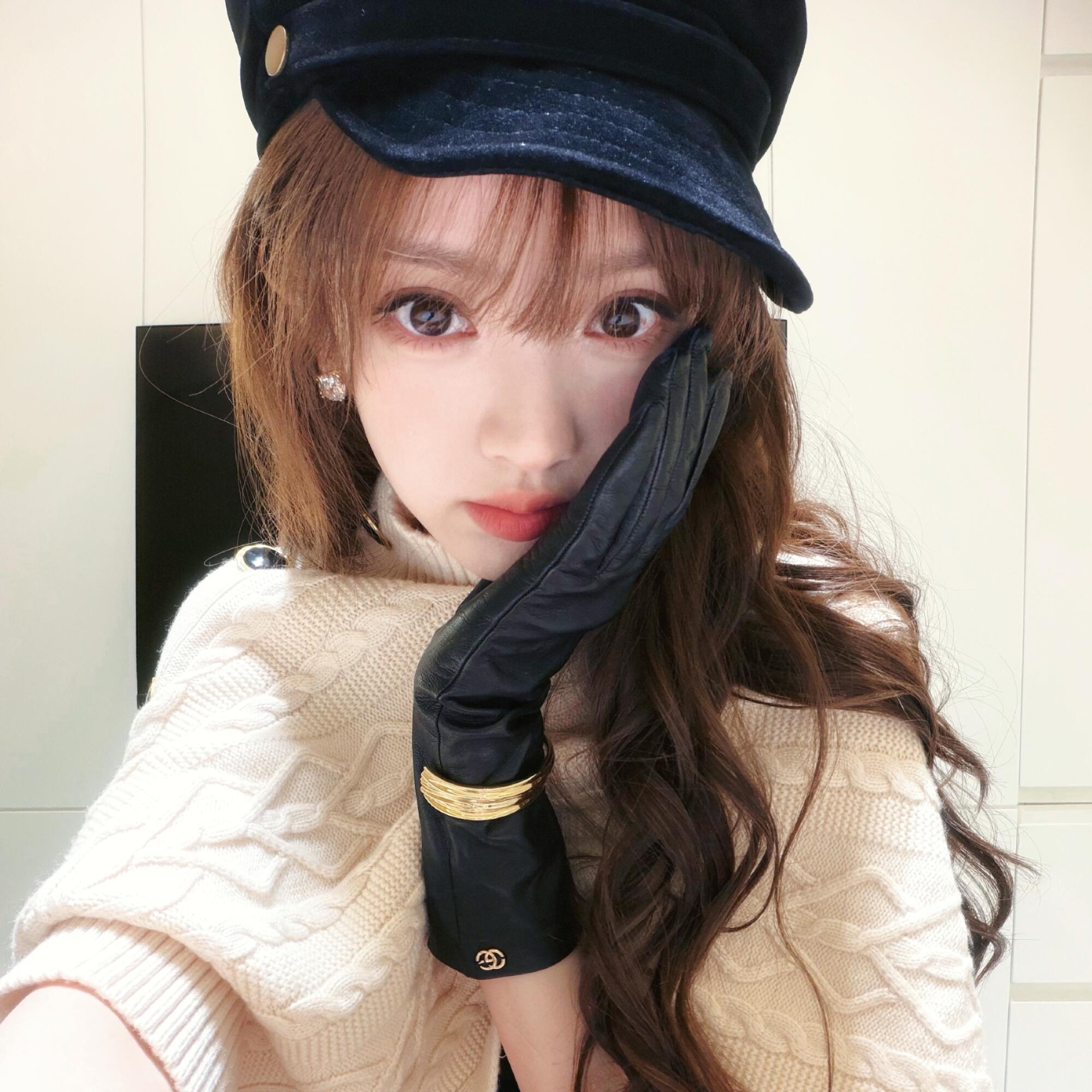 田曦薇头像｜小猫咪​​​