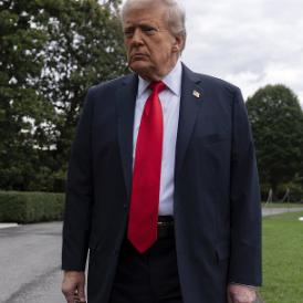 特朗普放话给中国，不要敬酒不吃吃罚酒，现在立刻确定自己访华的具体时间，要不然会有