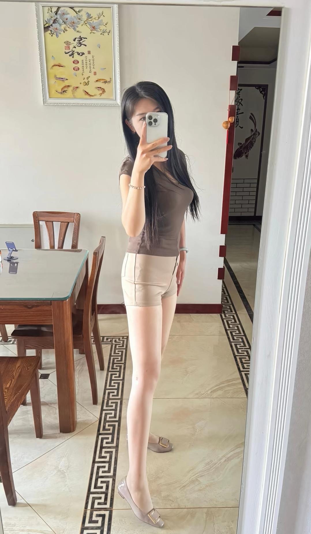 清新自然，简约穿搭，轻松出行