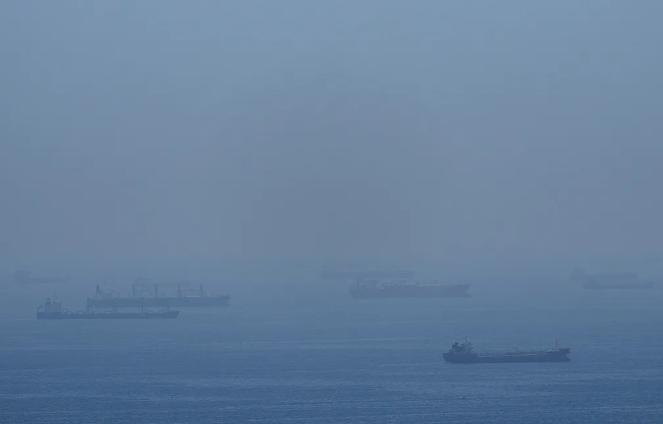 霍尔木兹海峡风波再起，当地时间5月4日，一场由特朗普亲自拍板、代号“自