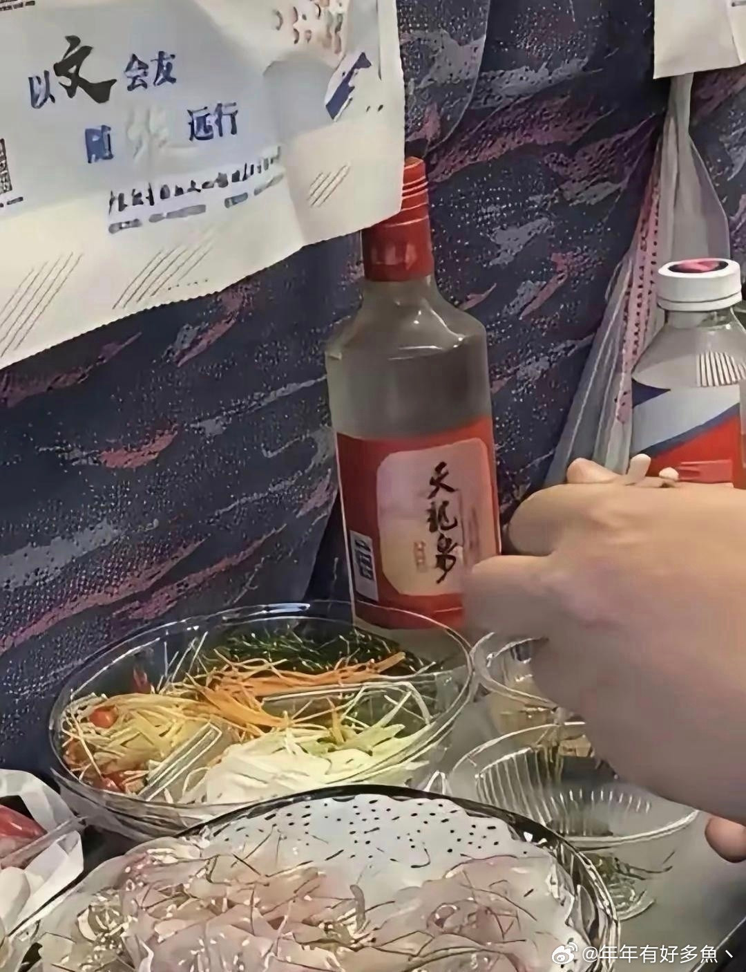 高铁上的一幕，不得不说，惊呆了