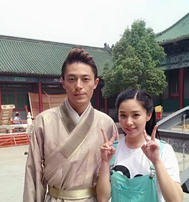 霍建华阚清子两个人，相隔10年的合照。​​​