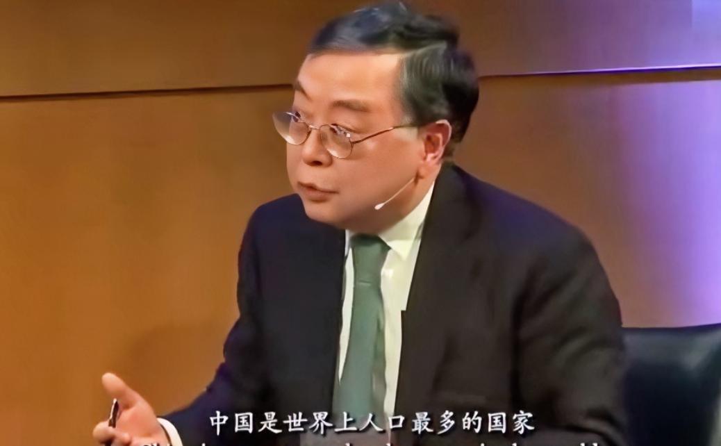 这人太牛了，这才叫大神！这人是真牛啊！在外媒采访里直接把话说明白了，看着就解