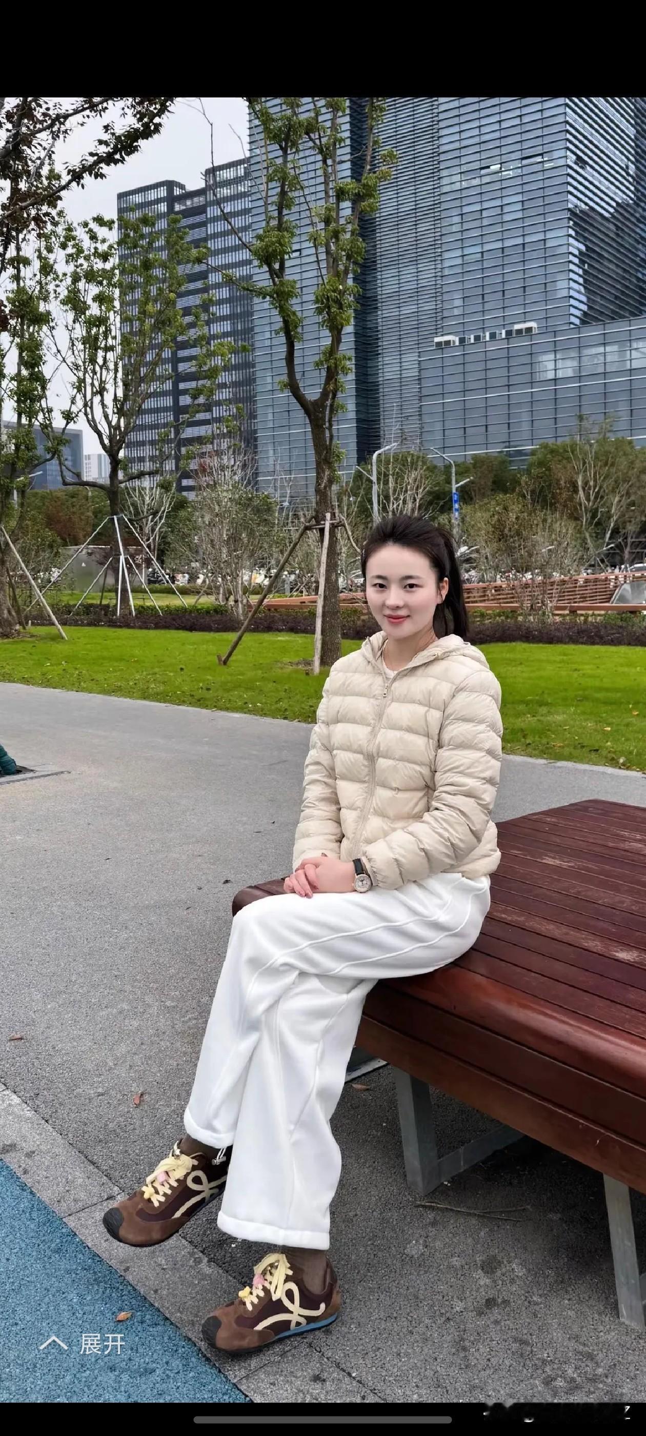 干净，漂亮，大方，得体