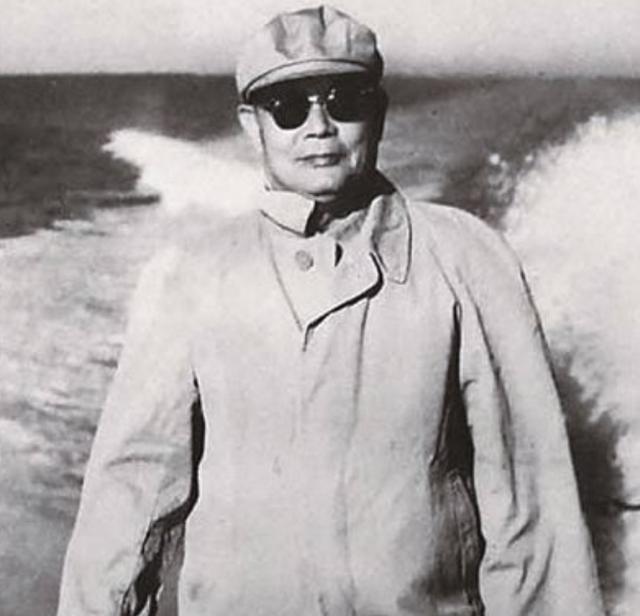 1979年，中央会议讨论出兵越南问题，会上，各将领态度有所不同，其中，叶剑英元帅