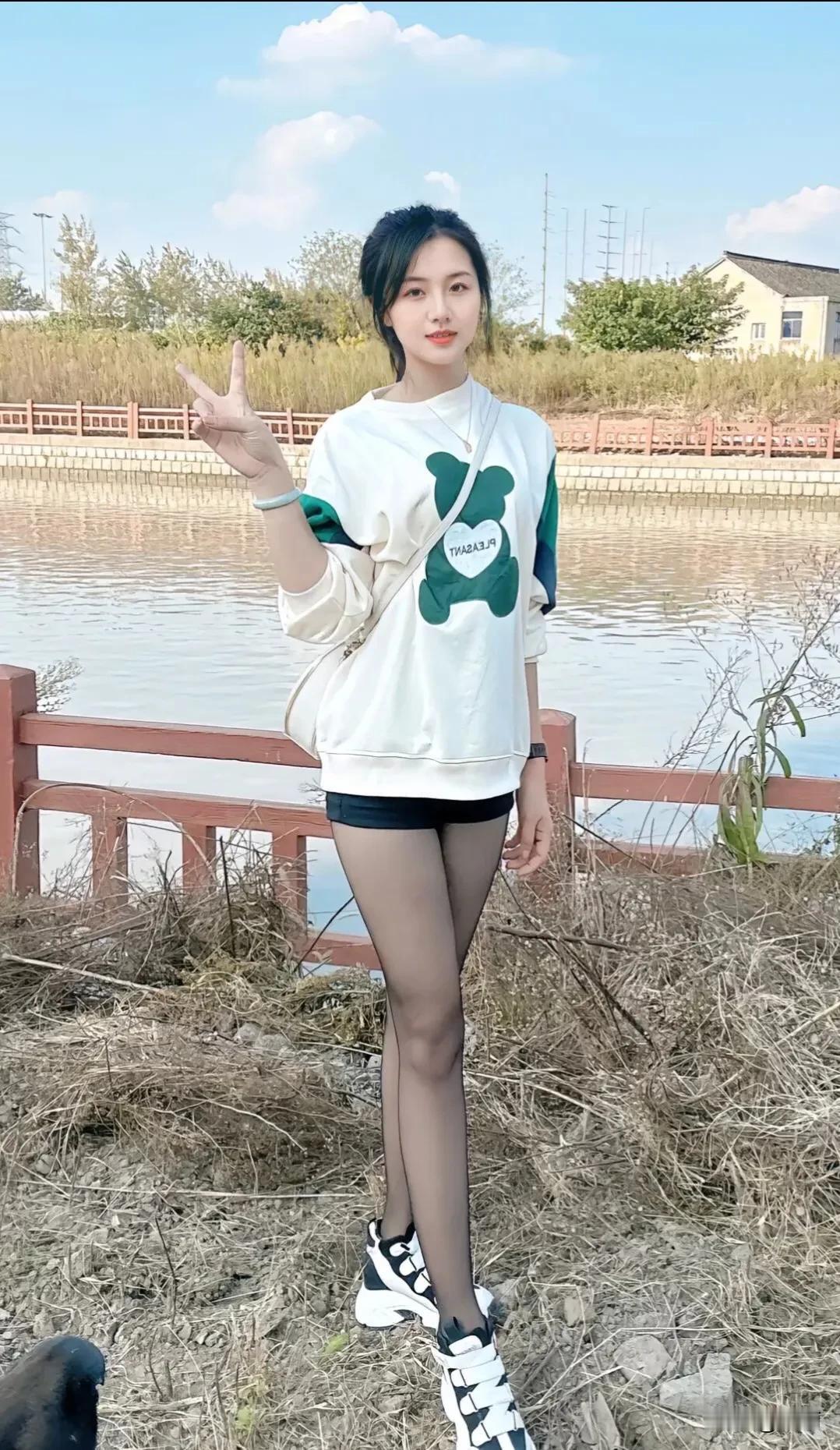 你们有没有闻袜子的习惯干嘛？做语无伦次的自己？