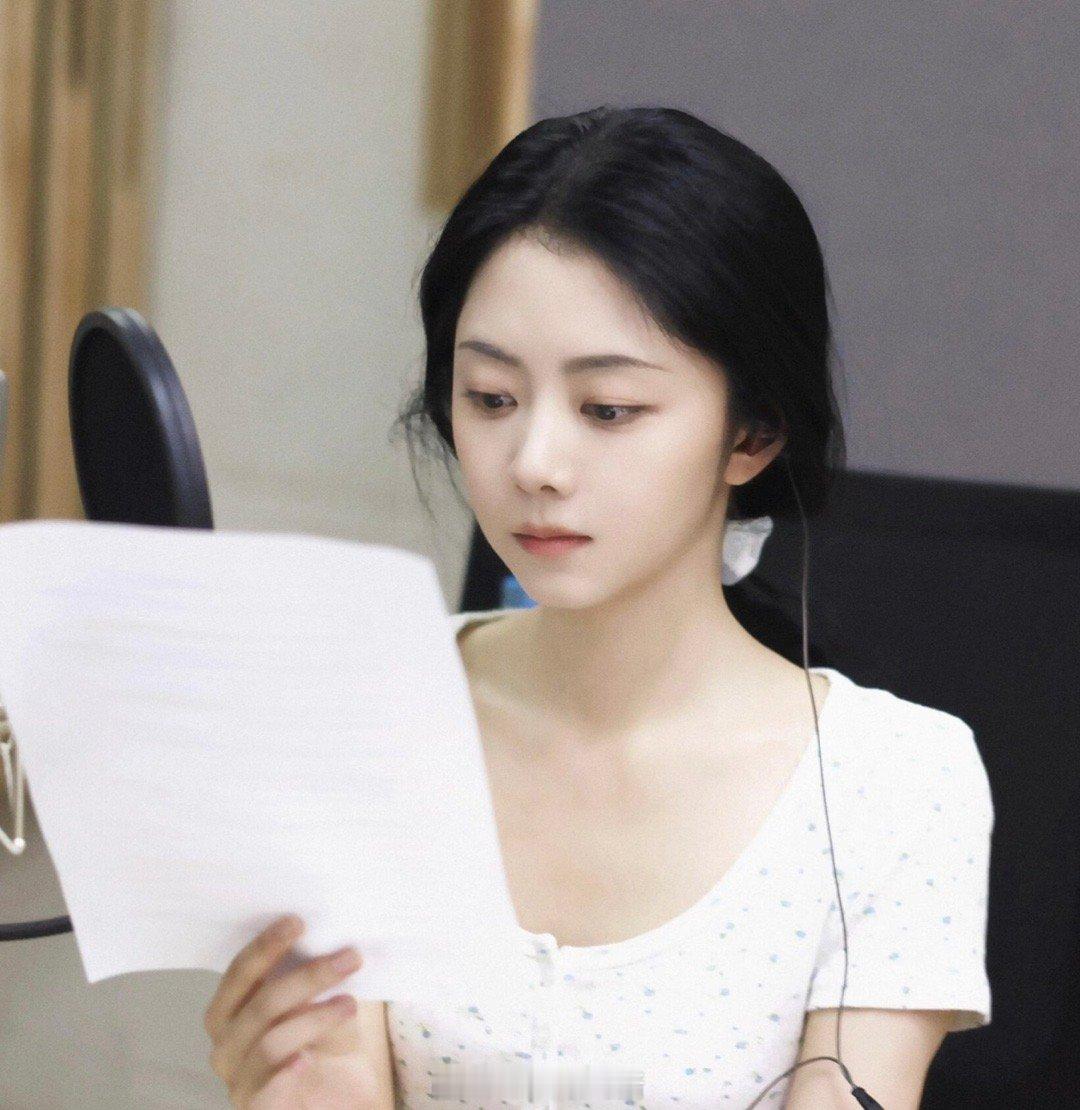 谭松韵？你敢信她35了？好美好可爱好白​​​