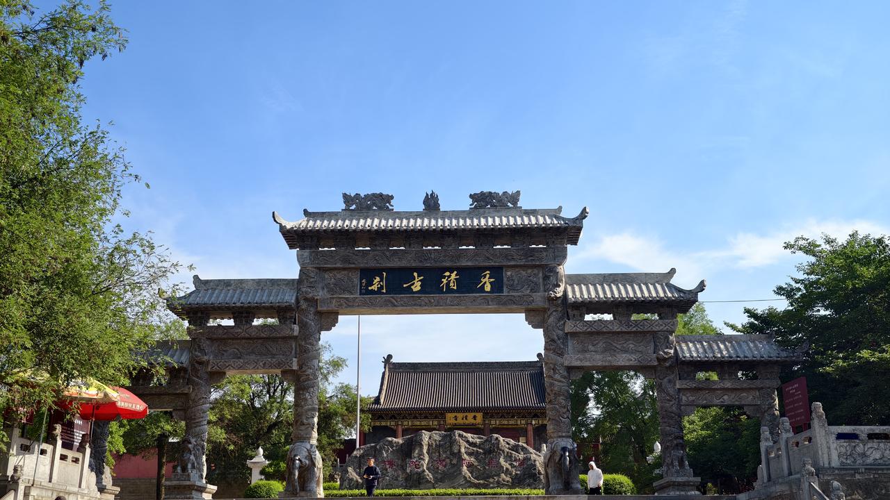 于西安香积寺、百塔寺、草堂寺之纪录去香积寺、百塔寺、草堂寺，司机先生说，来这边