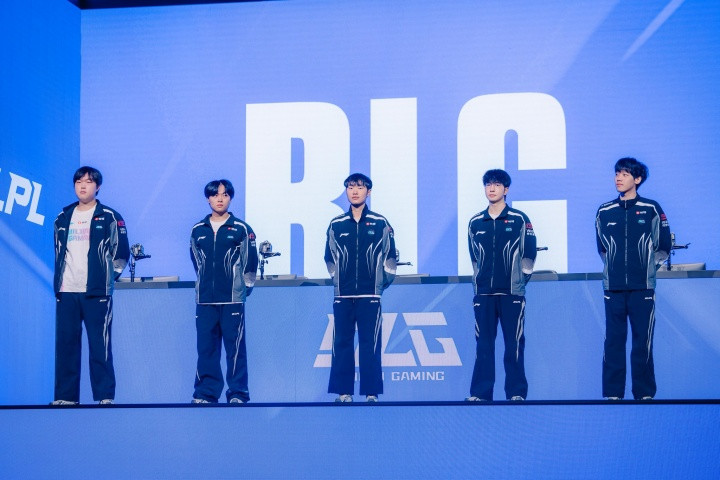 中韩历史第一签运BLG连续四轮战欧美, 签运追平越南GAM!
