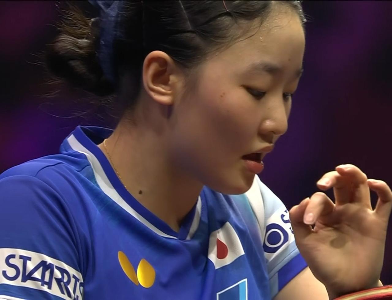 伊藤美诚1-4早田希娜早田希娜闯进法兰克福冠军赛女单决赛！两个人很熟，上来就