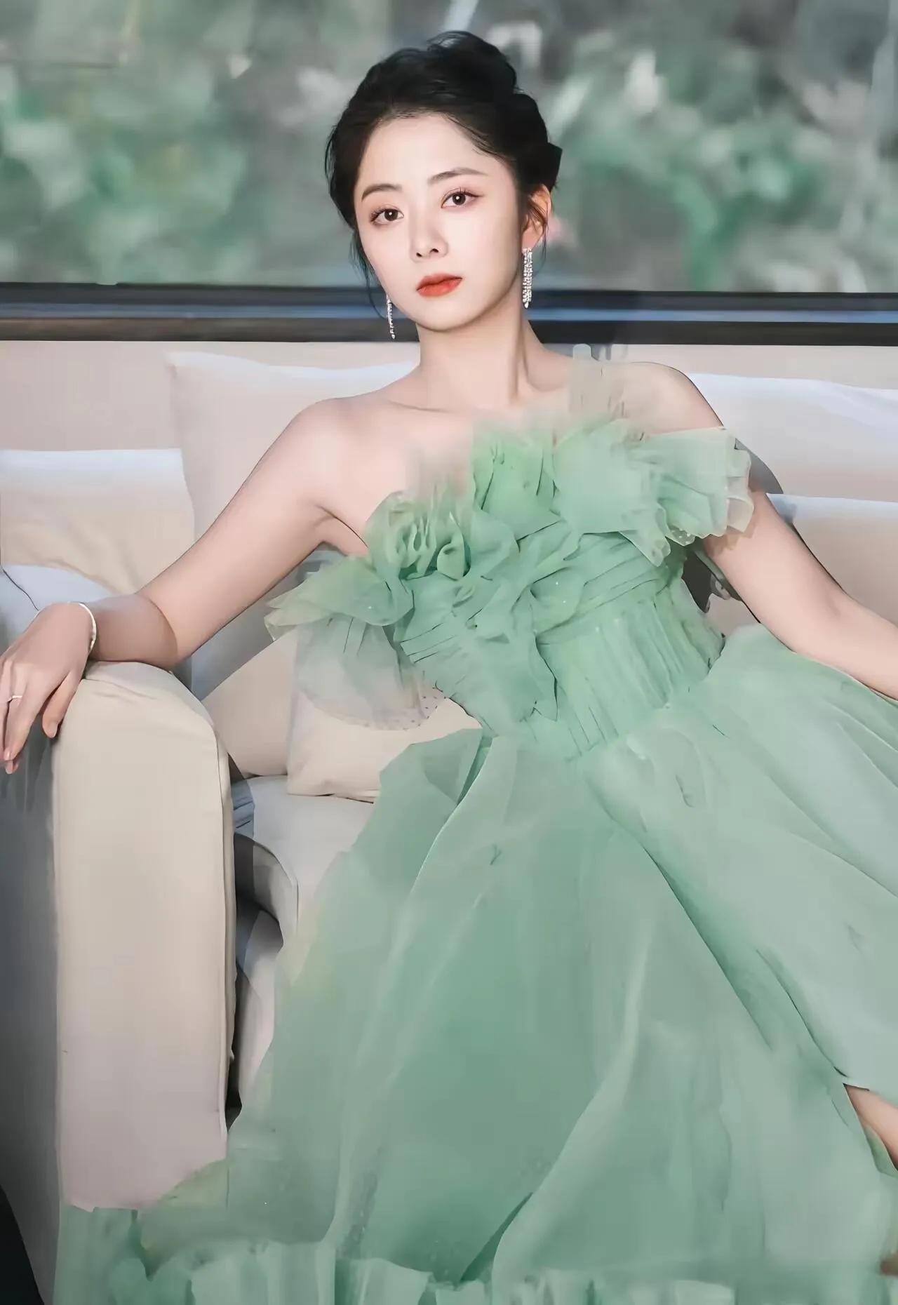 女神谭松韵好美啊气质女神女明星女神气质女明星[