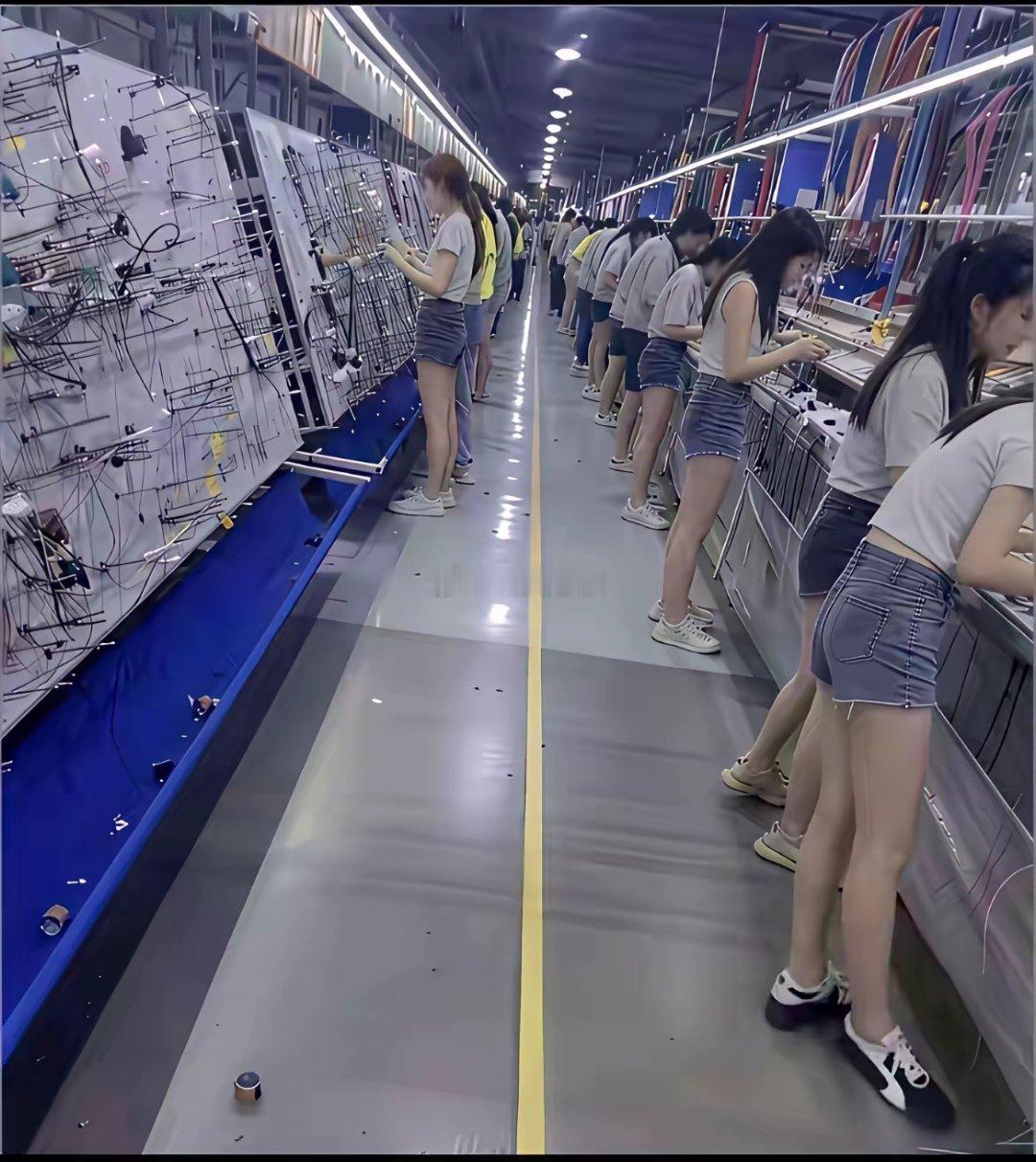 这是什么厂怎么都是女生？​​​