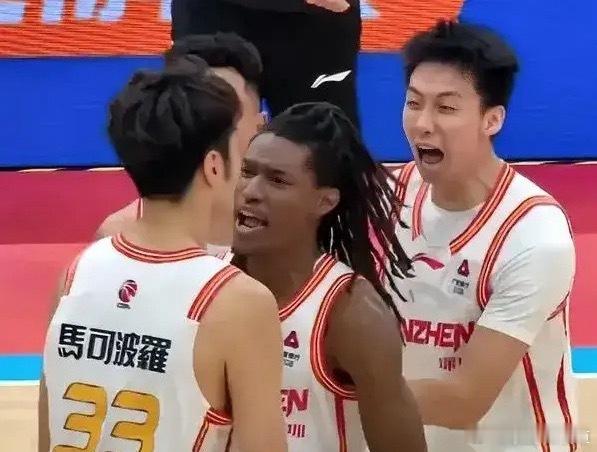 今晚的CBA有4场比赛，能看的比赛也就这1场，其他的都是开玩笑——深圳95-92