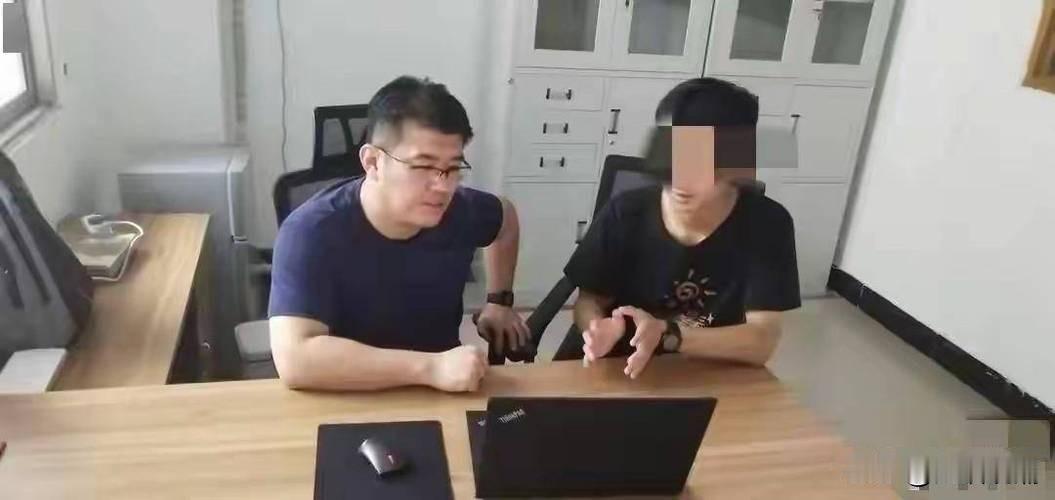 【川大博导被集体举报：学术霸权欺压学生，师德崩塌触目惊心】四川大学一名博导