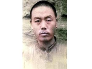 1949年12月，特务杨进兴自知罪孽深重，带着妻女躲去了南充。路上，他碰到几个农