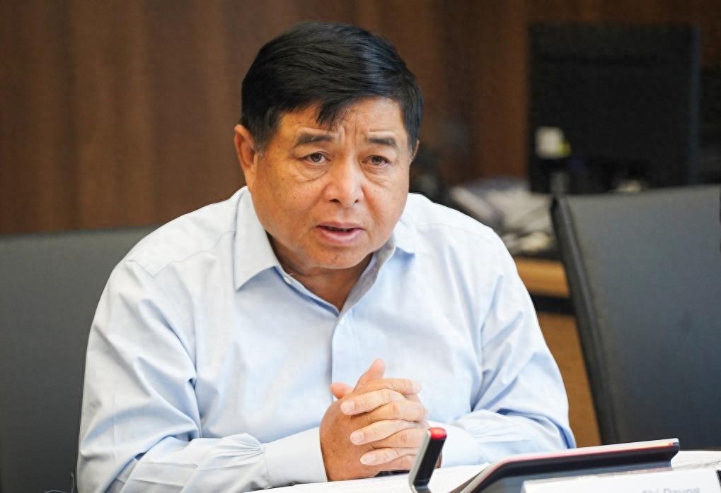 越南向全球人才发出最强召回令：欢迎总师与首席工程师回国近期，越南副总理阮志勇