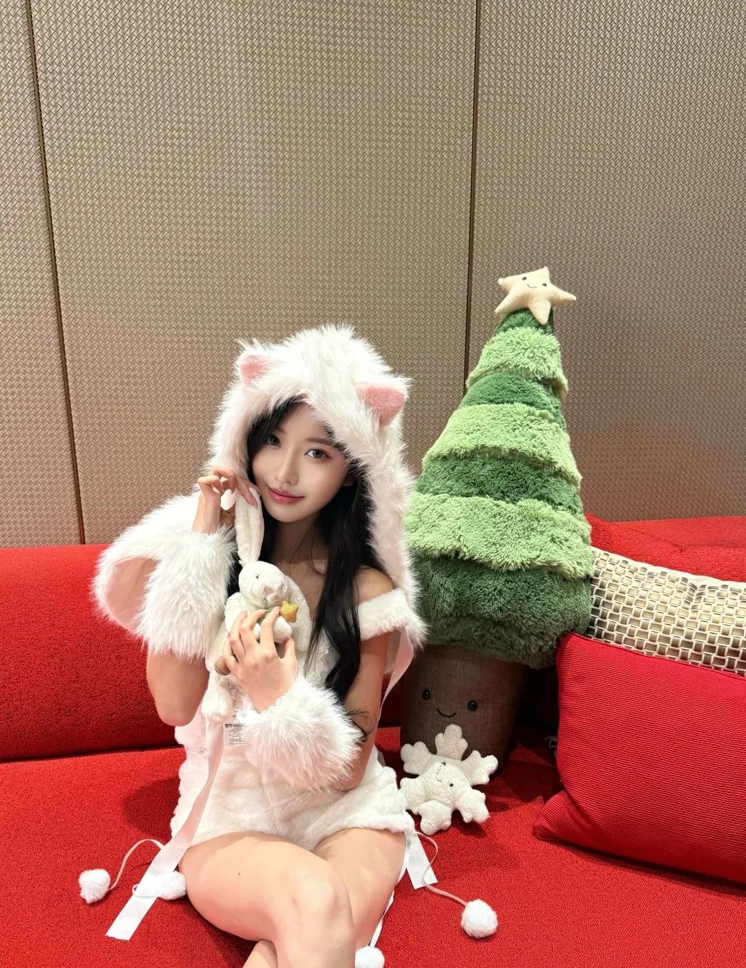 圣诞节在国内，全都是年轻人女性喜欢过，没见过上岁数的过圣诞节，为什么呢？