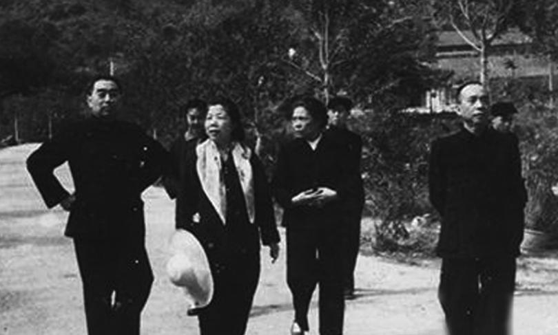 1975年，周总理探望李富春时蔡畅意外见到，忍不住问你为何还是亲自来了？197