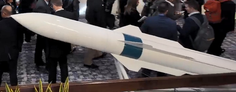 SNA2026上展出的MD一等人下一代中程舰对空导弹SM-2BlockIII