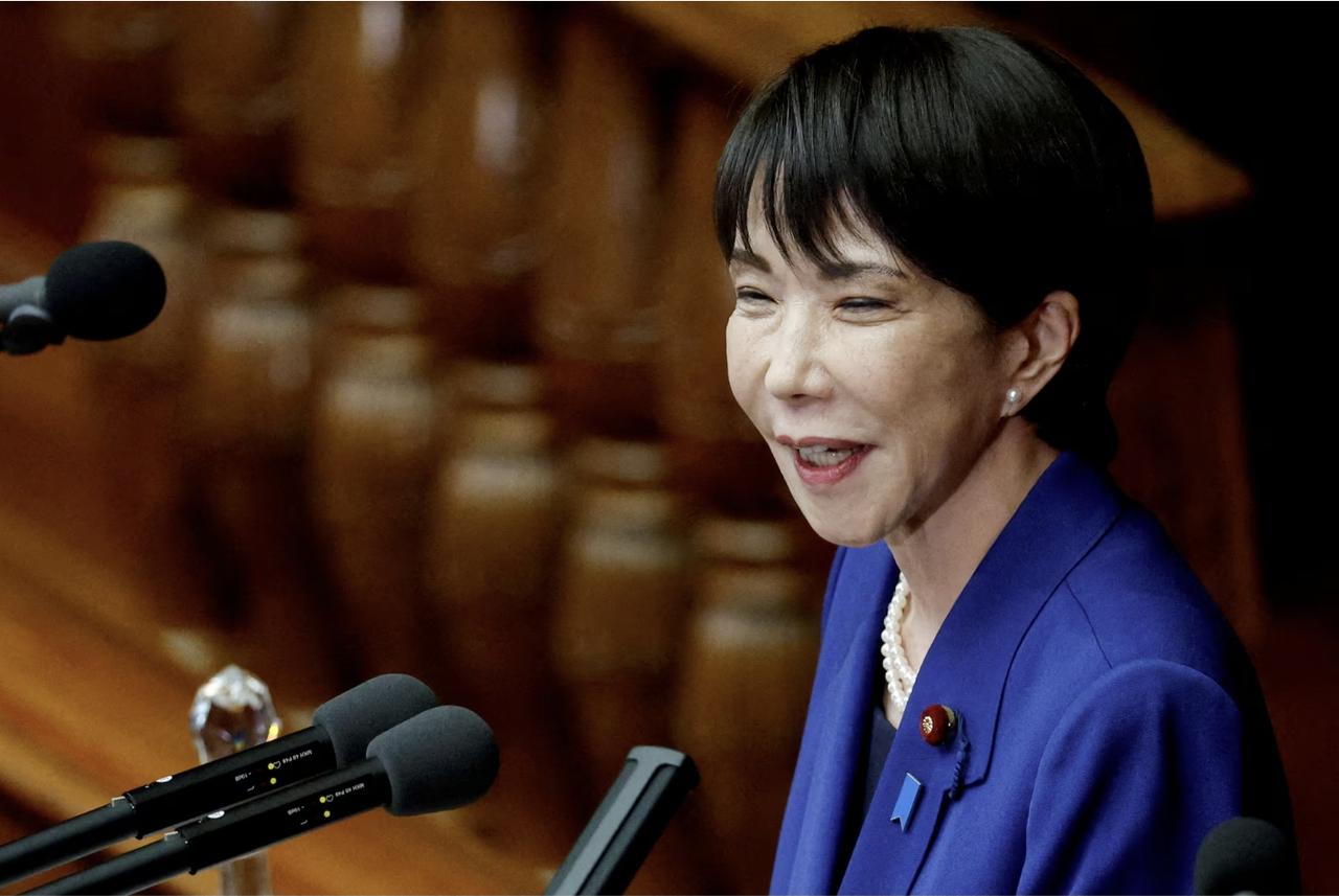 “台湾问题极其敏感，历代政权均在发言时极为谨慎，‘存立危机’是可以在公开场合说的