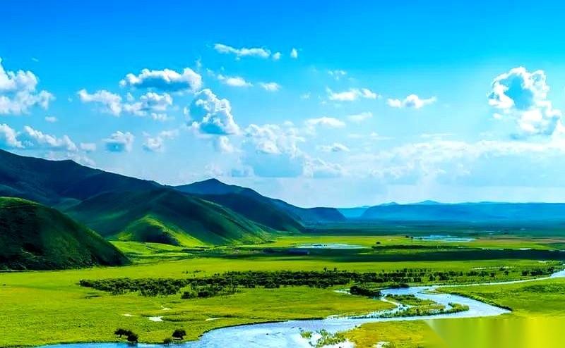 我得给我家老头子颁个奖。理财鬼才。两年时间，一分钱没投，坐在家里沙发上，硬生