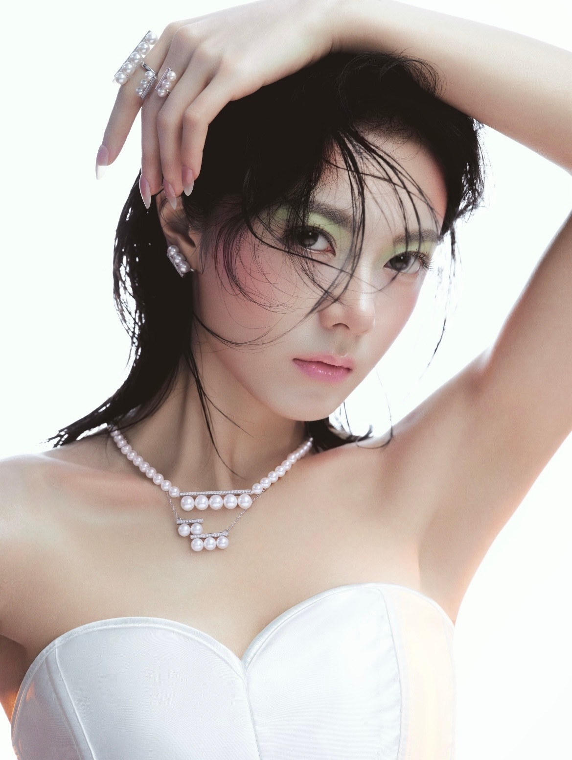 好喜欢好喜欢的一组美珠配美人赵今麦费加罗生日刊封面​​​