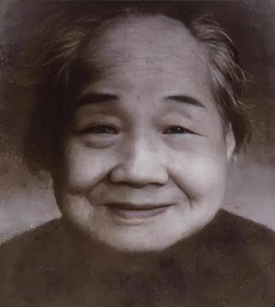 1950年，毛岸英看望外婆向振熙，问她有什么要求，向振熙却说“我只要10万元。”