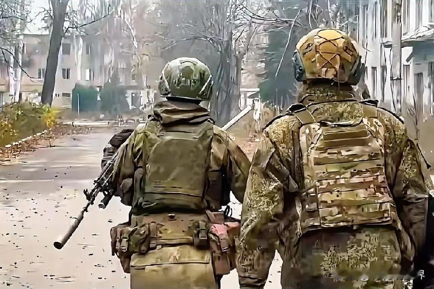 12月3日早上的最新消息，现在他来了，全都是大事，不容错过，第七条：乌东部作战司