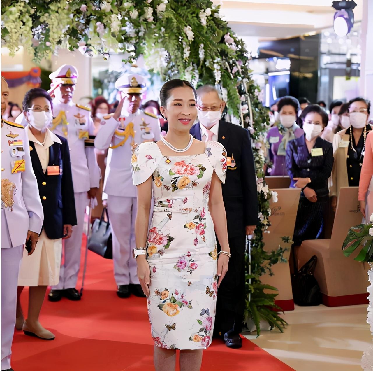 帕公主英年早逝的悲剧追根究底，还是她的亲祖母诗丽吉王太后一手造成。帕公主是泰