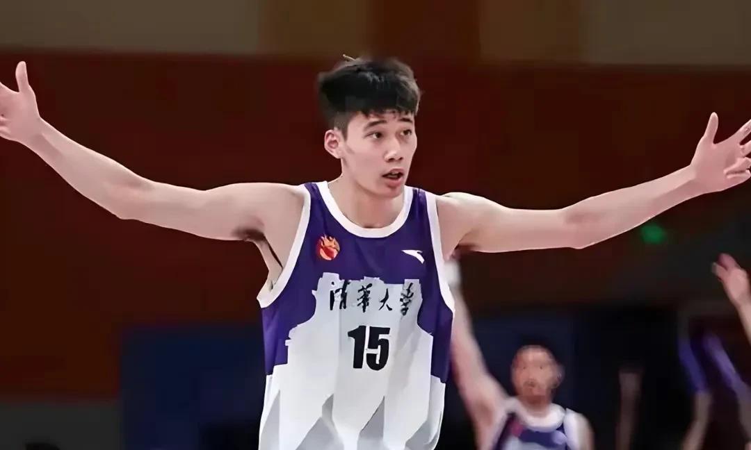 #头号创作者激励计划#今年CBA选秀状元，是原清华大学内线杨曦皓，身高2.0