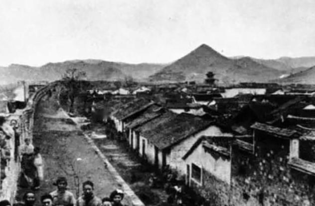 汉城大捷后，彭德怀力排众议下令停战：这场“不追”，救了数十万志愿军！ 195