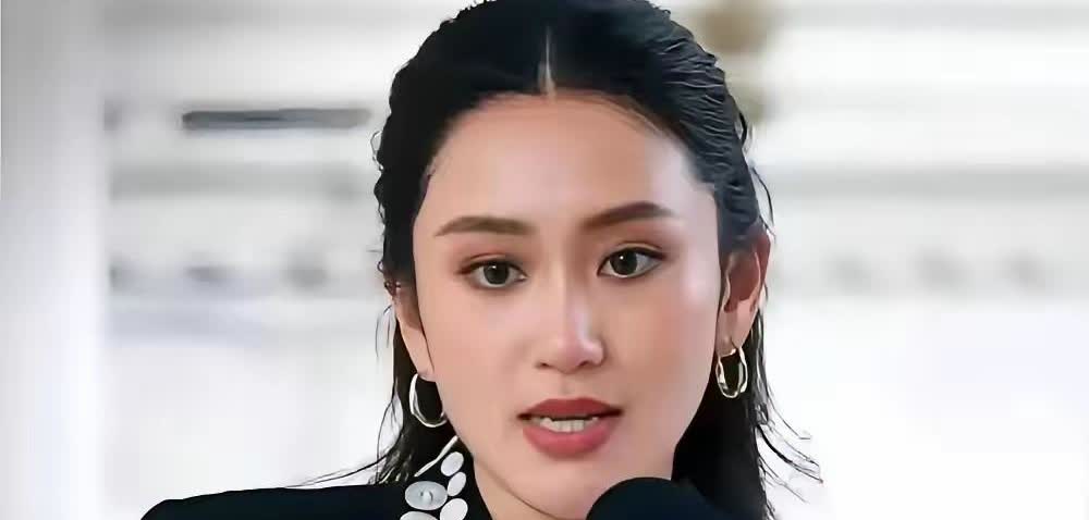 就在刚刚泰国宣布了​2025年9月7日，泰国新任总理阿努廷公开宣