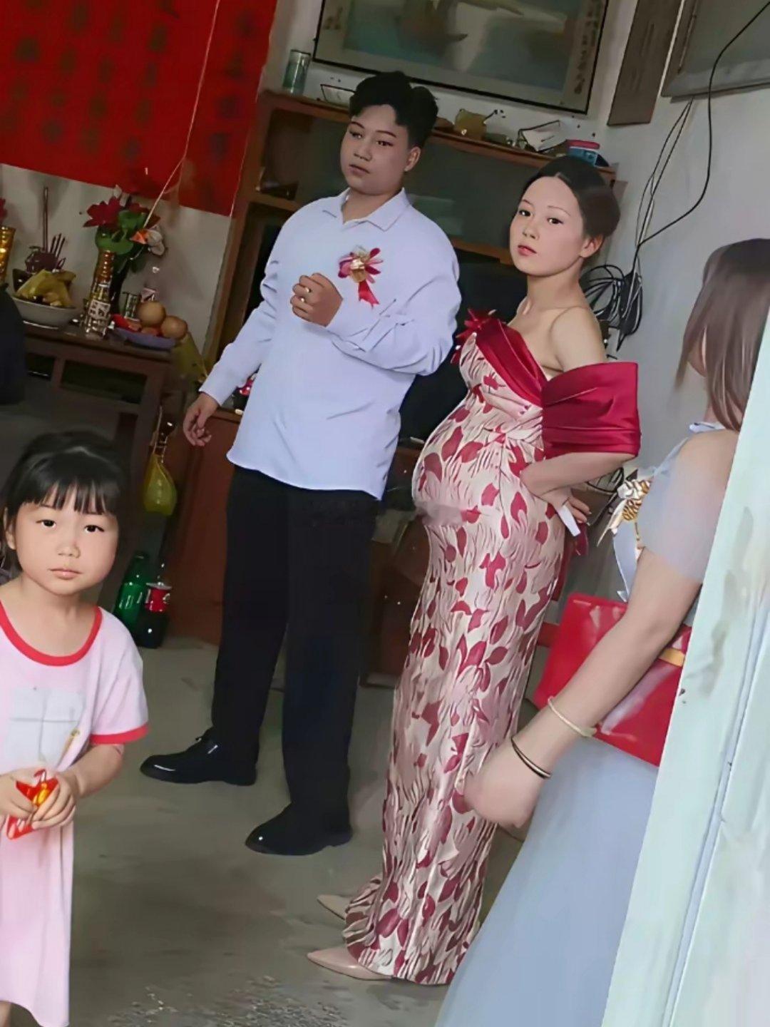 现在未婚生育，奉子成婚的情况，感觉非常多唉。​​​
