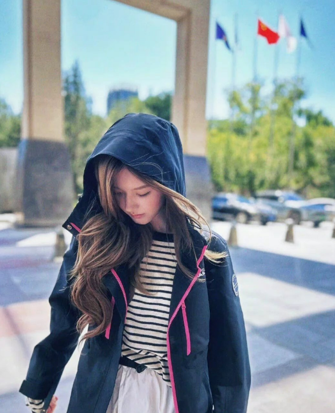 气质软萌温柔，颜值清爽又耐看