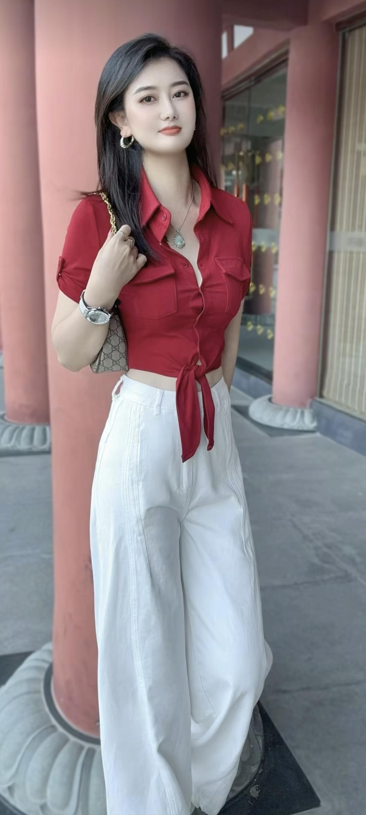 分享美女图片