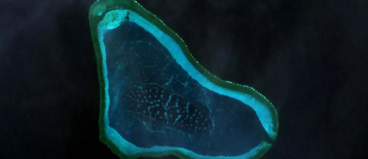 菲律宾：强烈抗议！9月10日中国批准建立黄岩岛国家级自然保护区后，菲律
