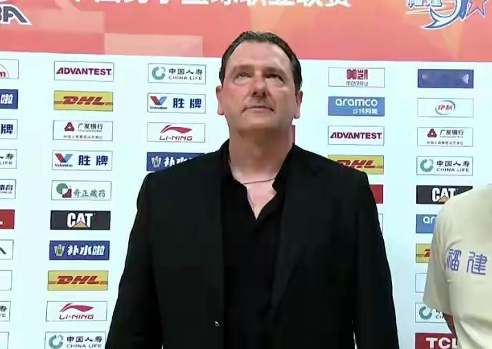 今晚CBA仅仅有两场比赛。只有一场值得观看。就是江苏对福建。这两支昔日的弱队，这