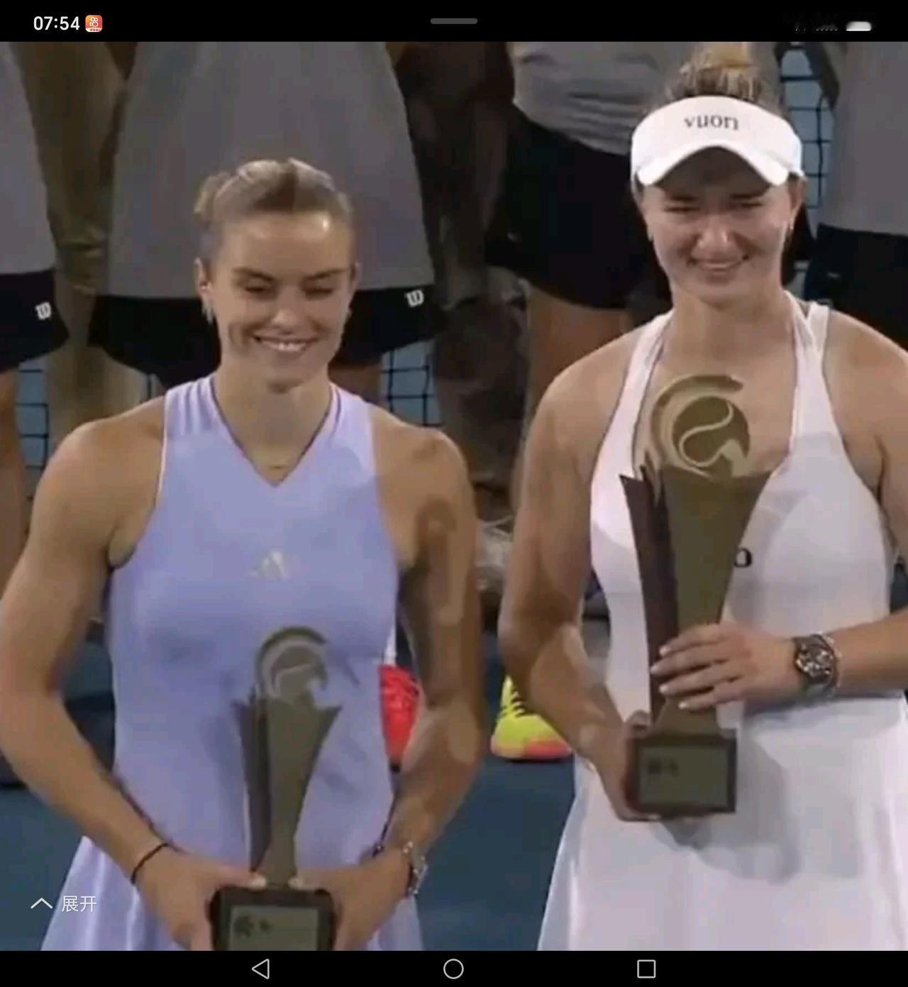 北京时间7月20日凌晨，WTA250雅典站女单决赛落幕。一场耗时1小时43分钟的