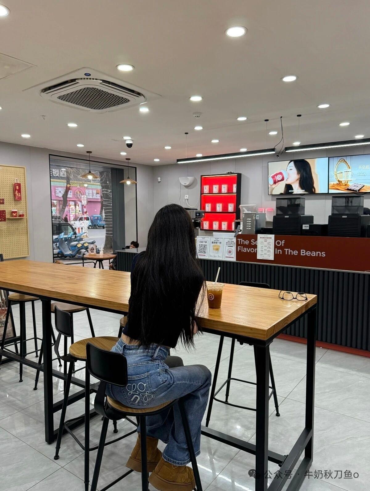 有哪些美女让人过目难忘？谁看谁迷糊，人间绝色，一眼万年。国色天姿美女照雍容大方