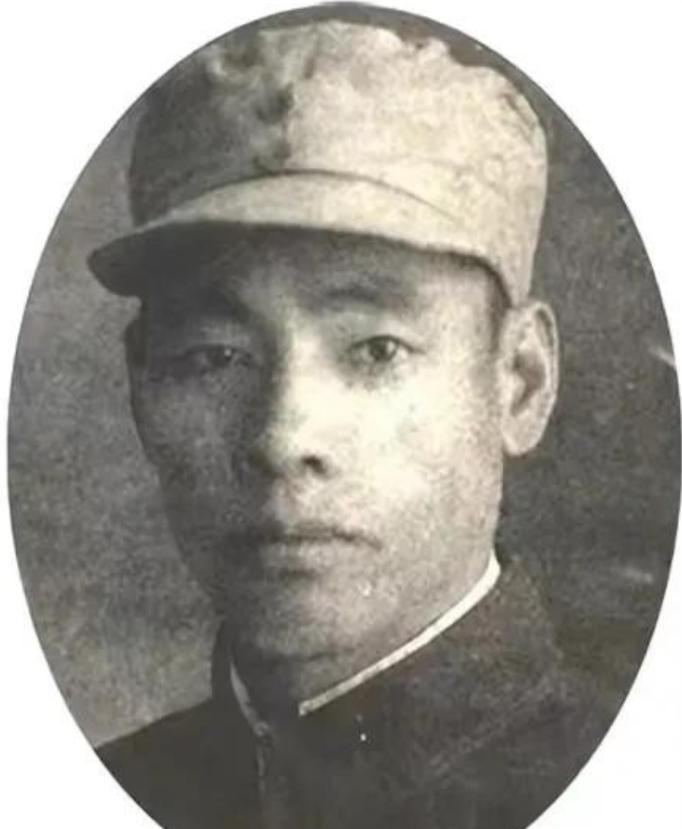 1941年，八路军侦查员刘锡坤执行任务时，晚上住在一个地主婆家，地主的儿媳让出了