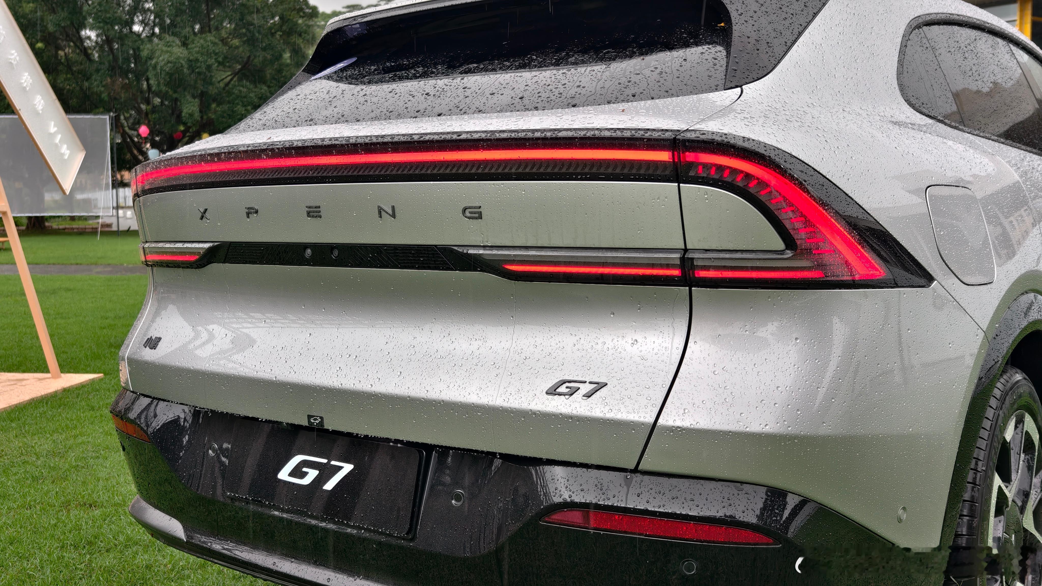 最近看了三台SUV无一例外都是255胎宽。零跑C11小中型、大紧凑型小鹏G7